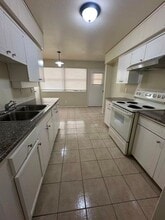 Building Photo - 3630 High Mesa Dr