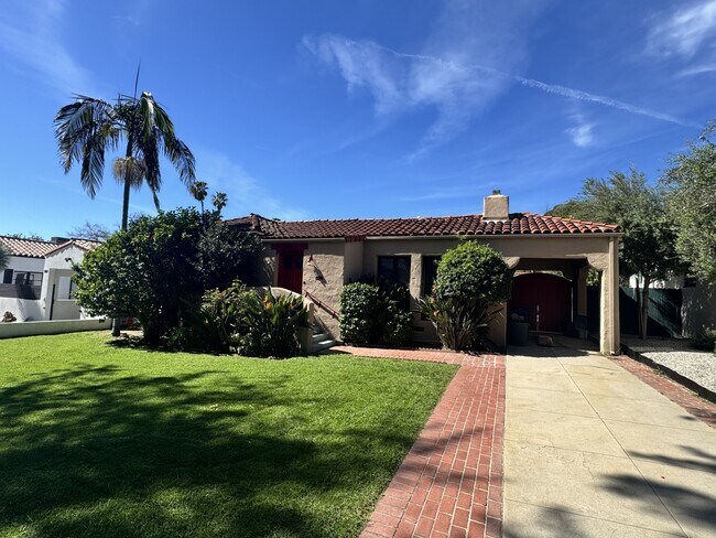 Foto del edificio - 1611 Idlewood Rd