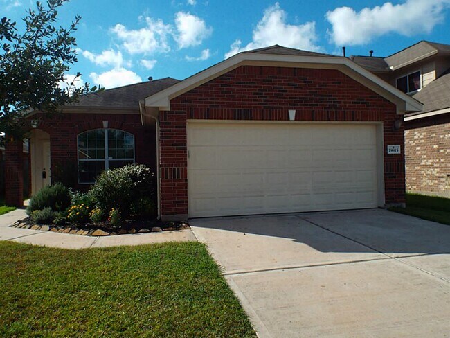 Foto del edificio - 19815 Owens Trace Ln