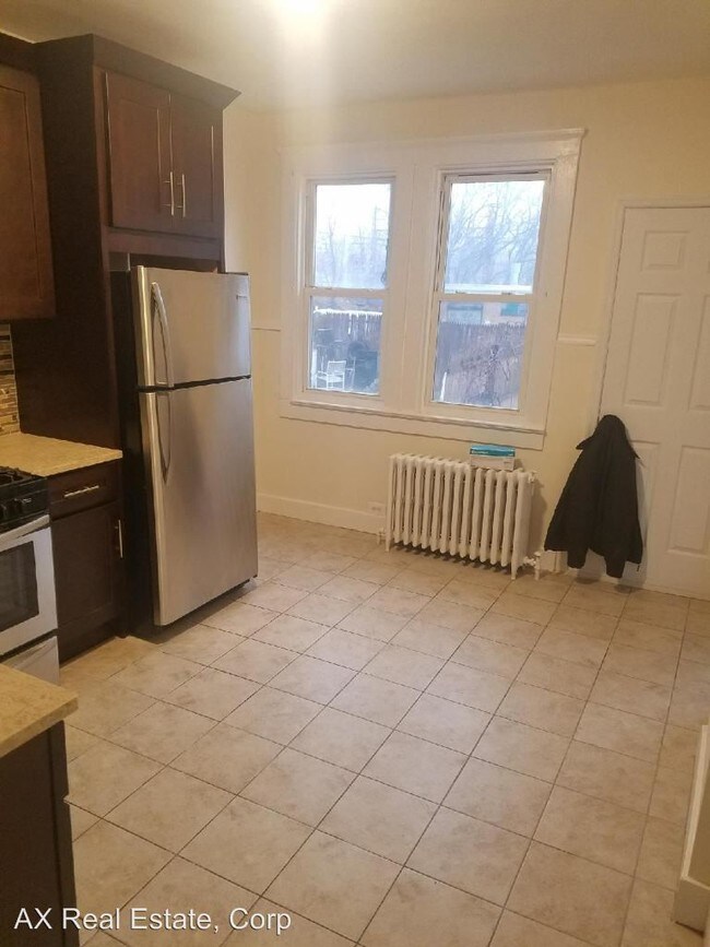 112 ster Ave, New Rochelle, NY 10801 Condo for Rent in New