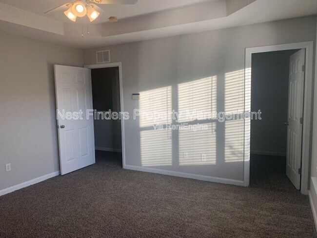 Foto del edificio - 7091 Stonelion Cir