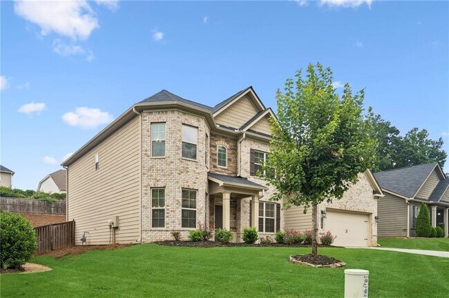 Building Photo - 5180 Mirror Lake Dr