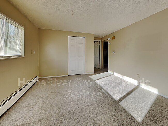 Foto del edificio - 7270 Alegre Cir