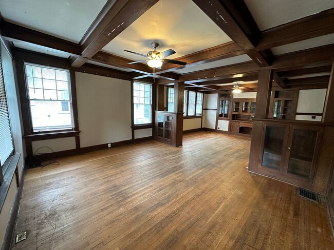Building Photo - 161 Frambes Ave