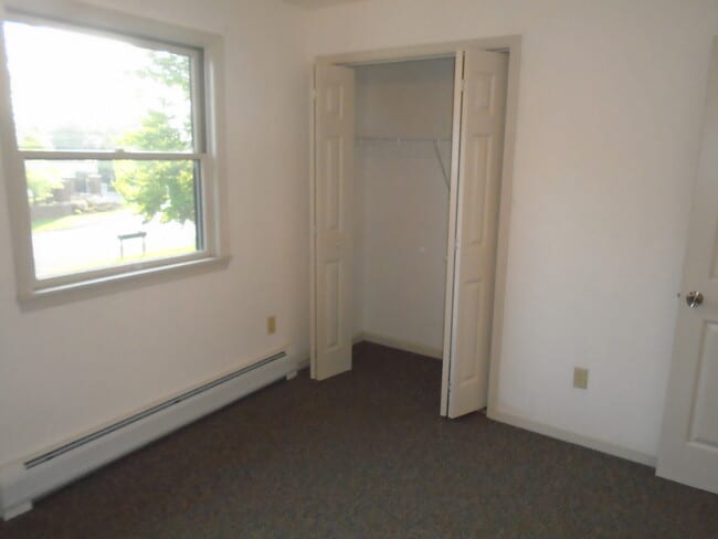 Building Photo - 3405 Sullivan Trl