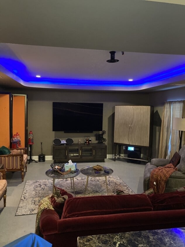 Foto principal - Unique Fully Furnished Apartment Space