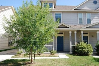 Building Photo - 16806 Mammoth Springs Dr