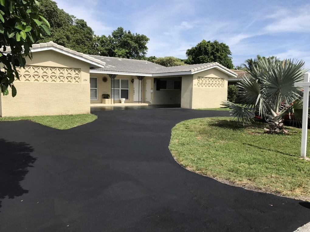 Foto principal - 234 NE Wavecrest Way