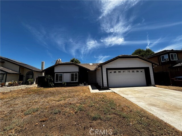 Foto principal - 14108 Travers Dr