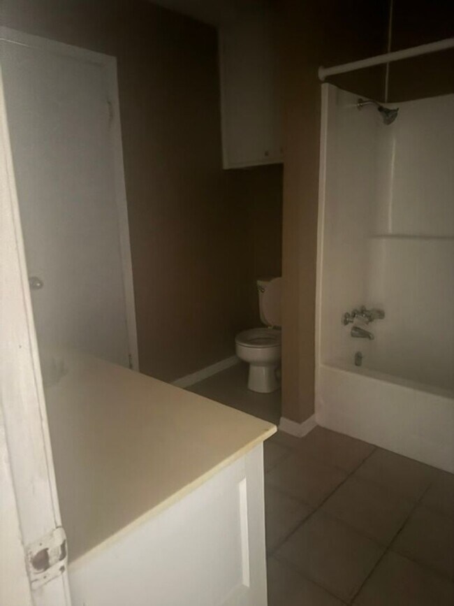 Foto del edificio - 510 Rosedale Dr
