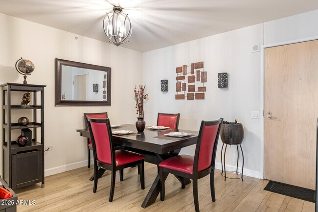 Foto del edificio - 4808 N 24th St