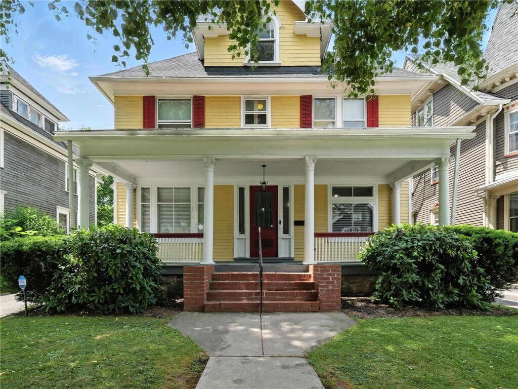 Foto principal - 221 Westminster Rd