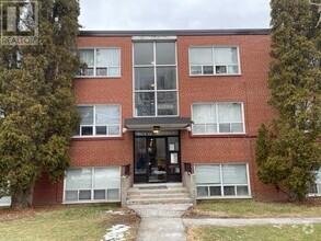 Building Photo - 37-237 Mericourt Rd