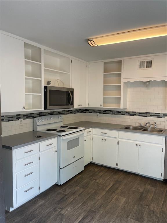 Building Photo - 7304 Twin Crest Dr