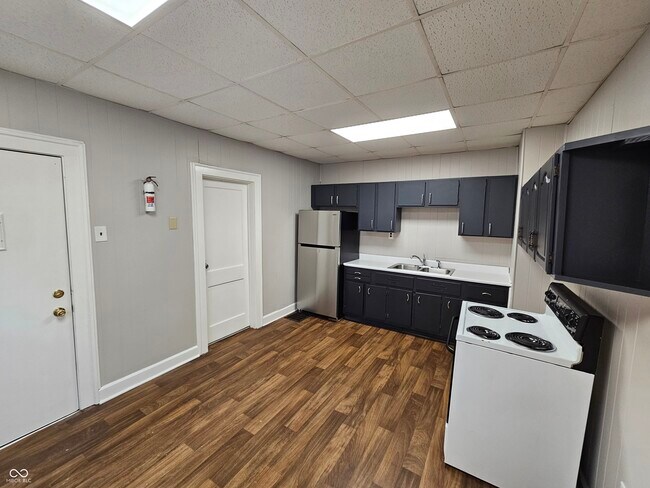 Foto del edificio - 2715 S Moreland Ave