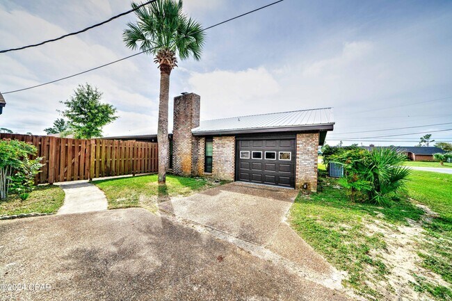 Foto del edificio - 1820 W 24th St