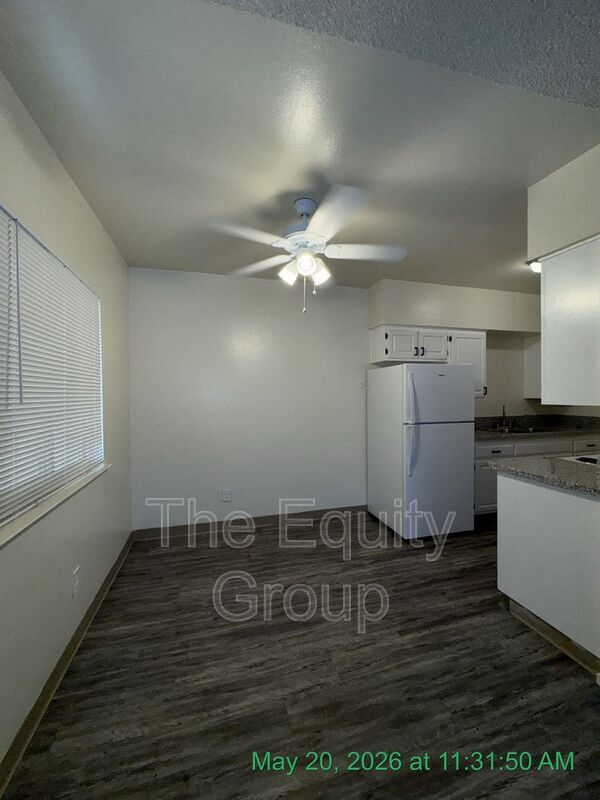 Foto del edificio - 1432 W Elowin Ave