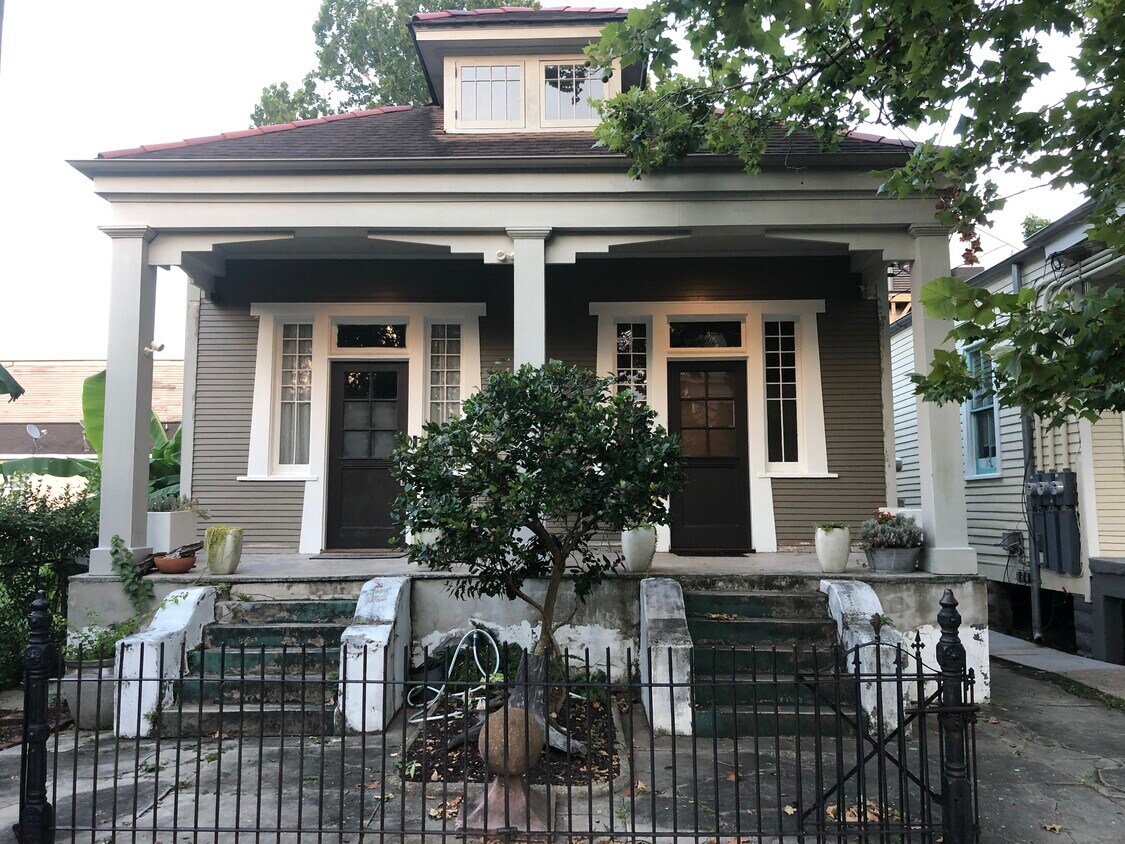 1358 Constance St Unit 1358, New Orleans, LA 70130 Apartments in New