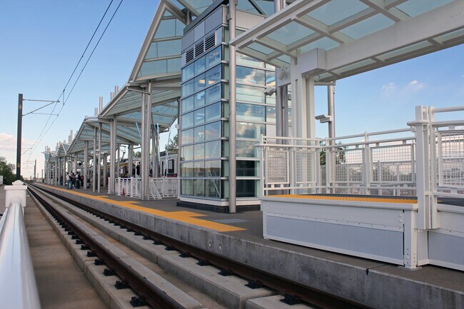 Estación Lakewood-Wadsworth - Lamar Station