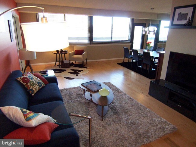 Building Photo - 5501 Seminary Rd