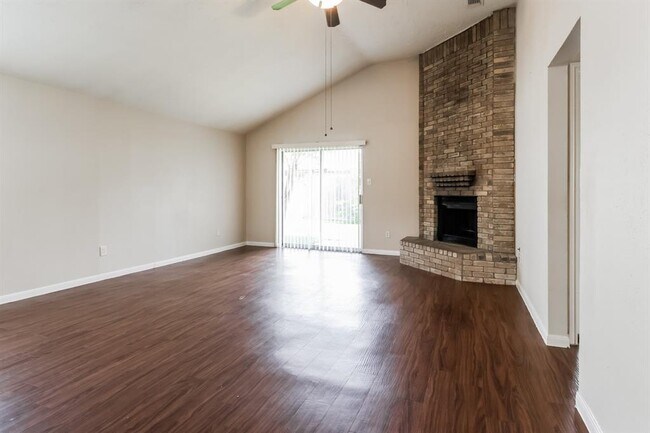 Building Photo - 10538 Waving Fields Dr