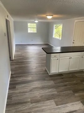Building Photo - 2665 Pleasant Dr