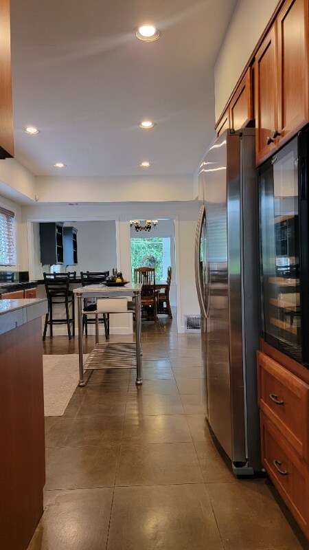 Foto del edificio - 5112 SE Aldercrest Rd
