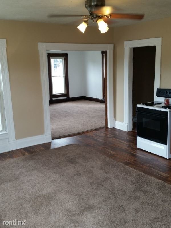 Primary Photo - 1 br, 1 bath Apartment - 525 1/2 Brice St
