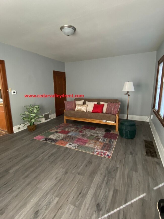 Foto del edificio - 218 Pleasant St