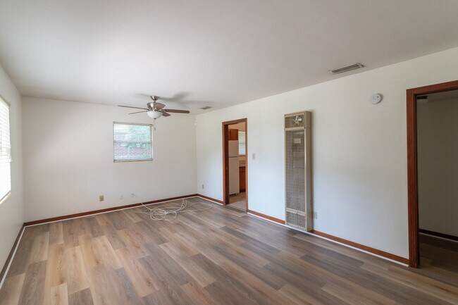 Foto del edificio - 1818 Dawsey St