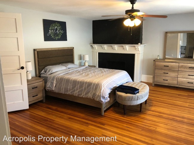 Building Photo - 6 br, 4 bath House - 209 N Orchard Rd