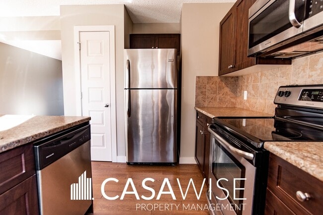 Building Photo - 1403 Cunningham Dr SW