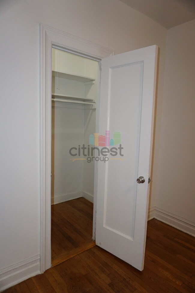 Foto del edificio - 537-547 Ovington Ave