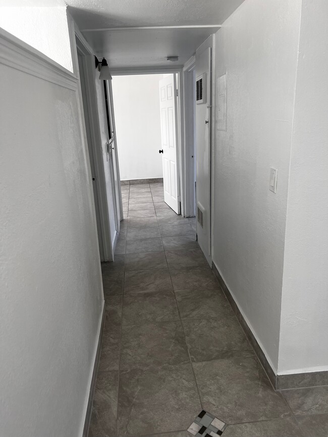 Building Photo - 11730 Runnymede St