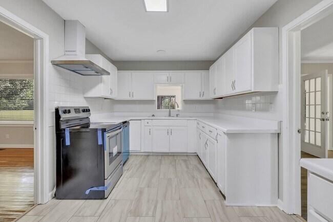 Building Photo - 3295 Odum Hwy