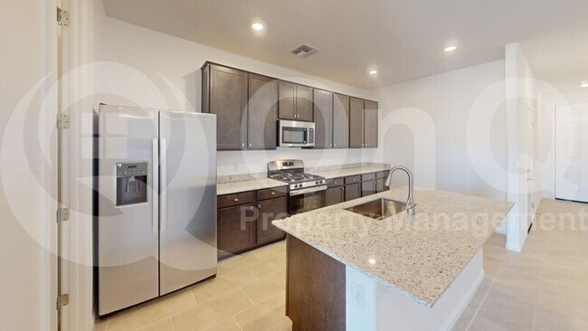 Building Photo - 12783 E Marietta Dr