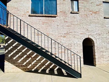 Foto del edificio - FOR RENT