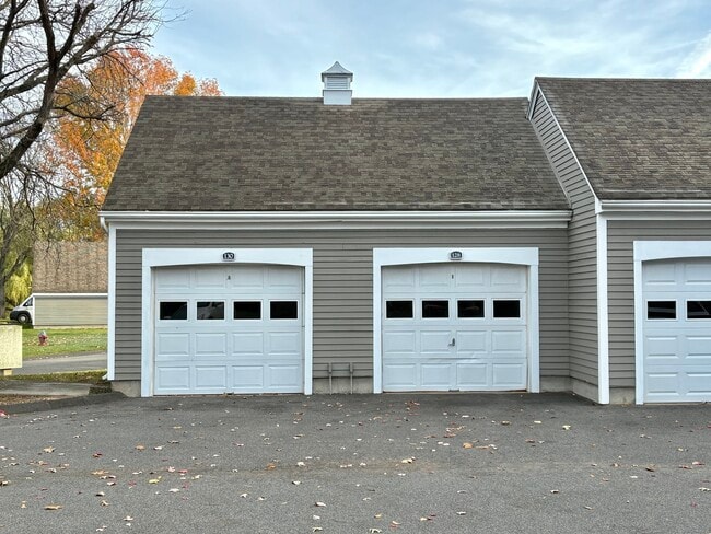 Foto del edificio - 128 Georgetown Dr