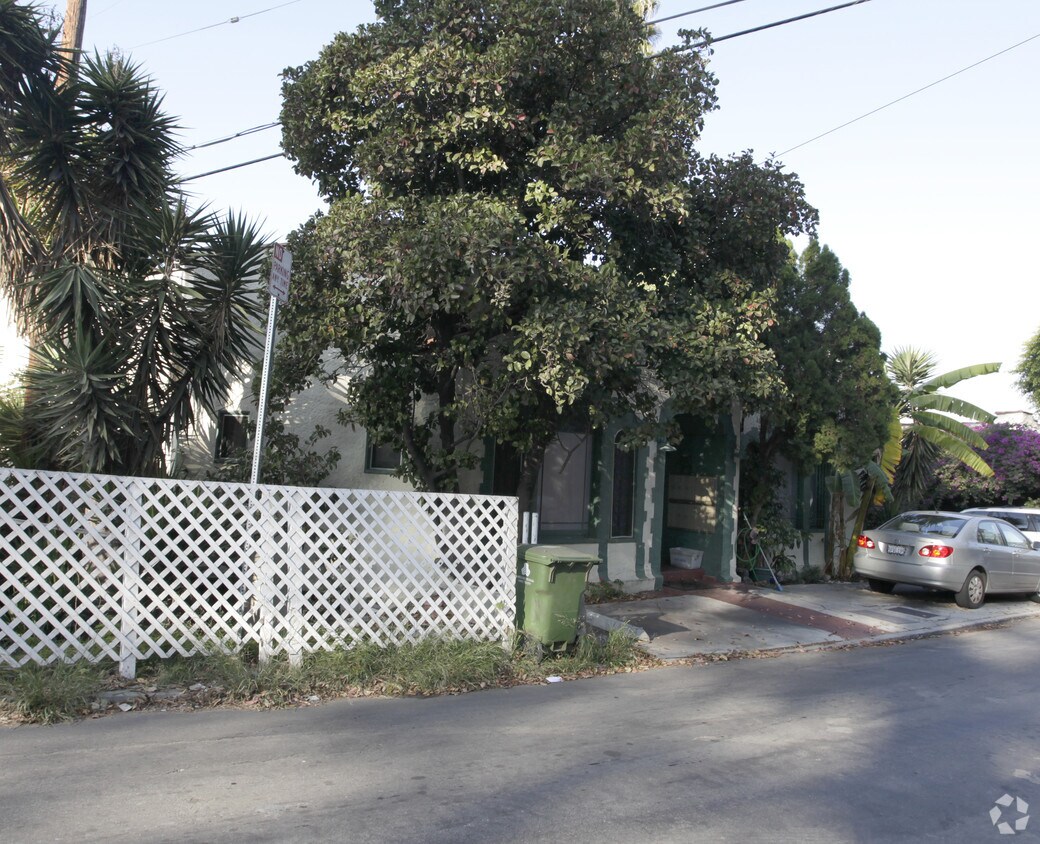 Foto del edificio - 3212 Hamilton Way