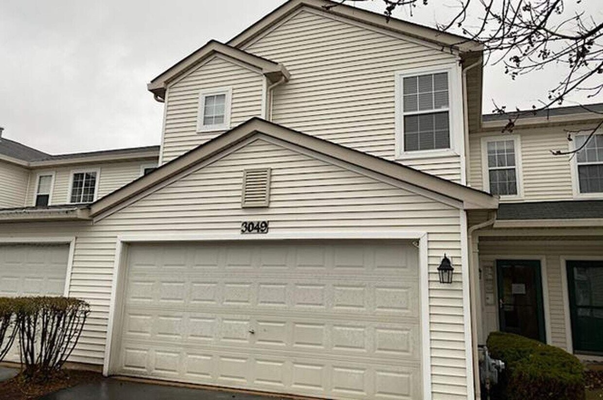Foto principal - 3049 Creekside Dr
