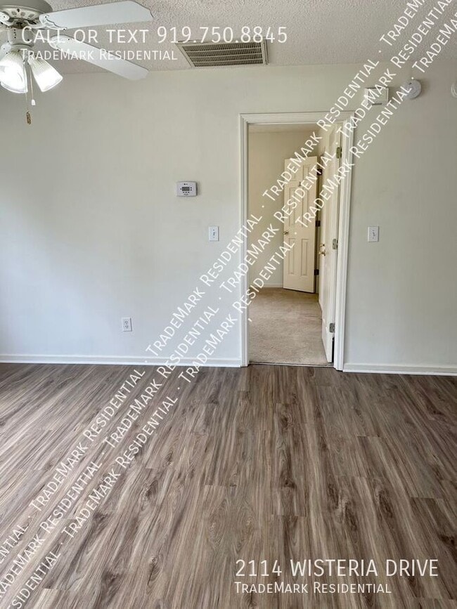 Building Photo - 2114 Wisteria Dr