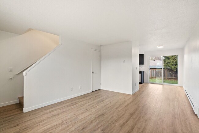 Building Photo - 5427 NE Killingsworth St