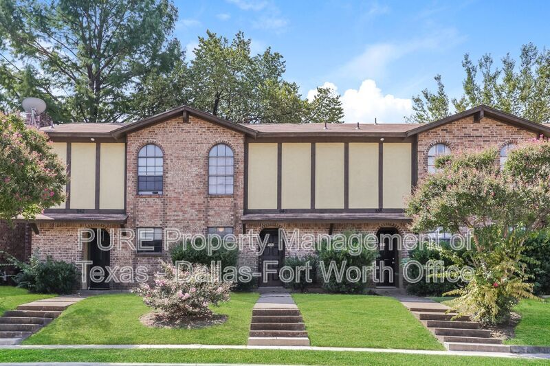 Foto principal - 940 Southmoor Dr
