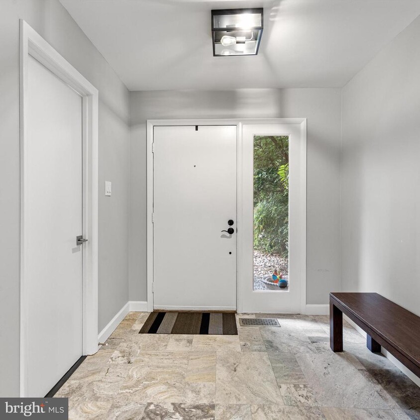 Foto principal - 3704 Oak Hill Way