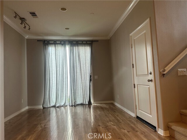 Foto del edificio - 1337 Bonnie Cove Ave