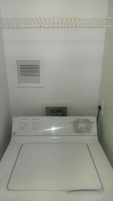 Building Photo - 10276 Fox Trail Rd S