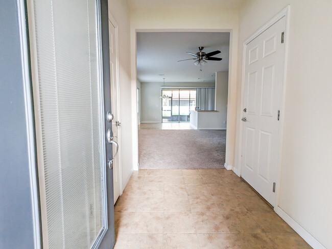 Entryway - 7001 Butterfly Ct