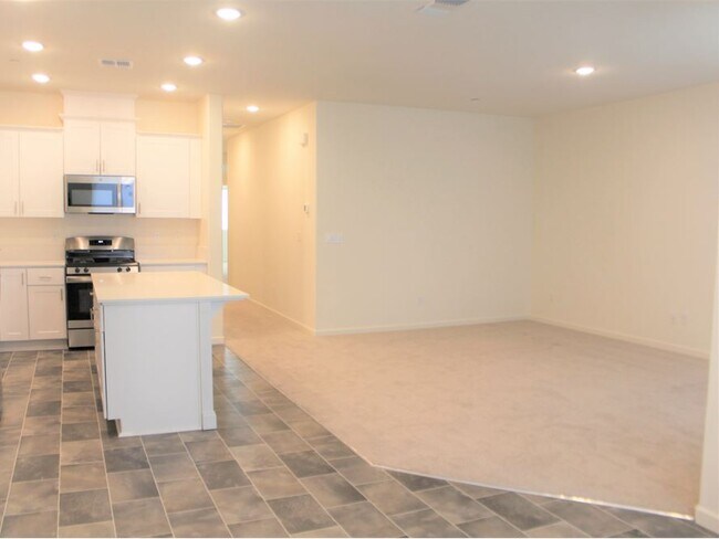 Foto del edificio - 4271 Freemark Ave