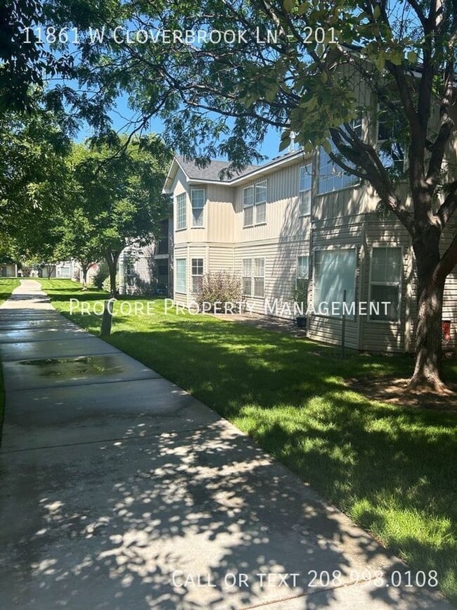 Foto del edificio - 11861 Cloverbrook Ln
