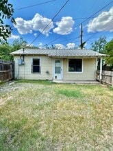 Building Photo - 1208 Hassell St
